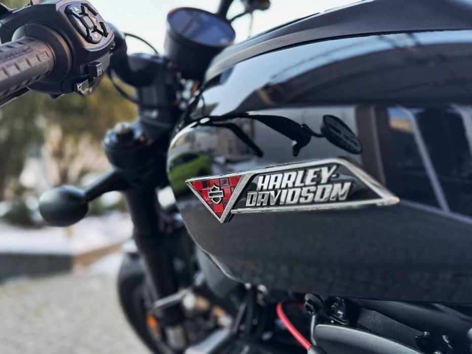 Мотоцикл Harley-Davidson 2025 Sportster S колір Vivid Black новий