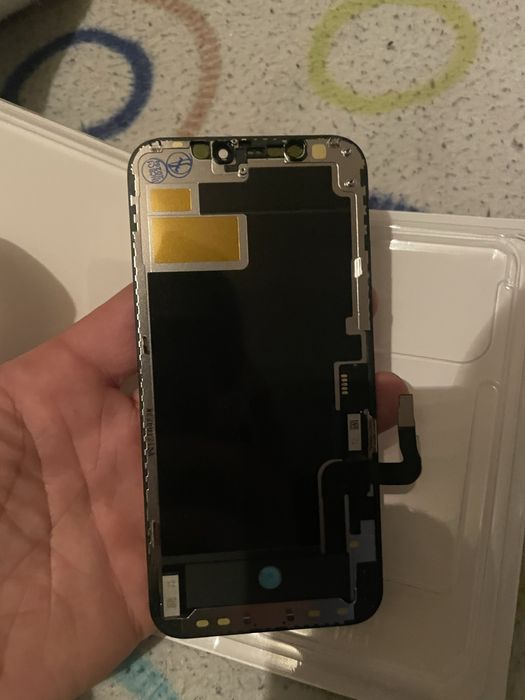 Iphone 12Pro ecra completo novo mandei vir dois por engano