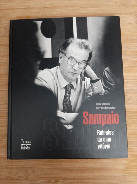 Livro " Sampaio retratos de uma vitória "