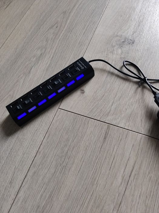 Aktywny HUB USB 7 portów – Nowy, Każdy port z przełącznikiem