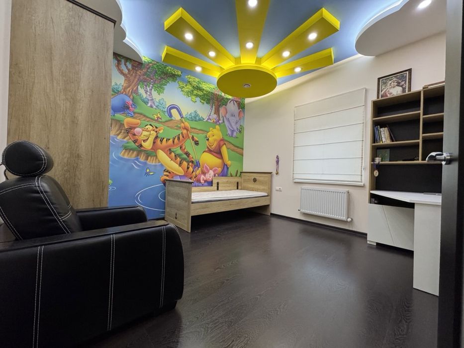 Продам 5 кімнатну квартиру. Лівий берег. Ремонт. Меблі. Техніка