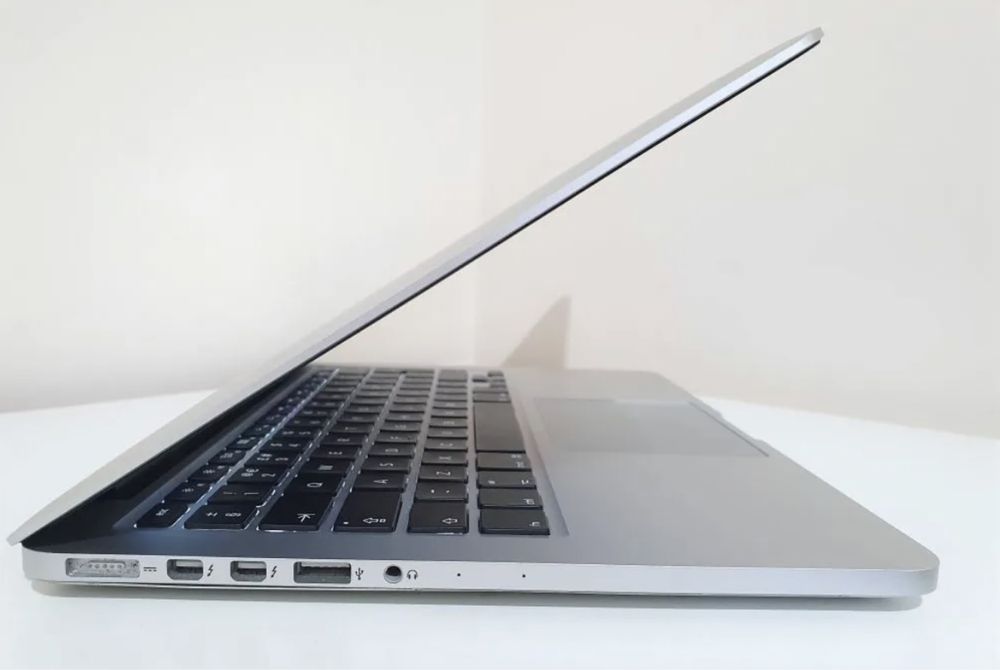 Portátil MacBook Pro retina 13”64284480644226122