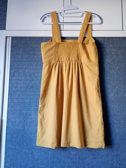 Luźna lniana sukienka musztardowa Uniqlo