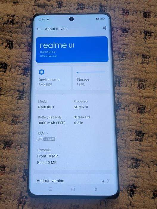 Realme GT6 w stanie idealnym