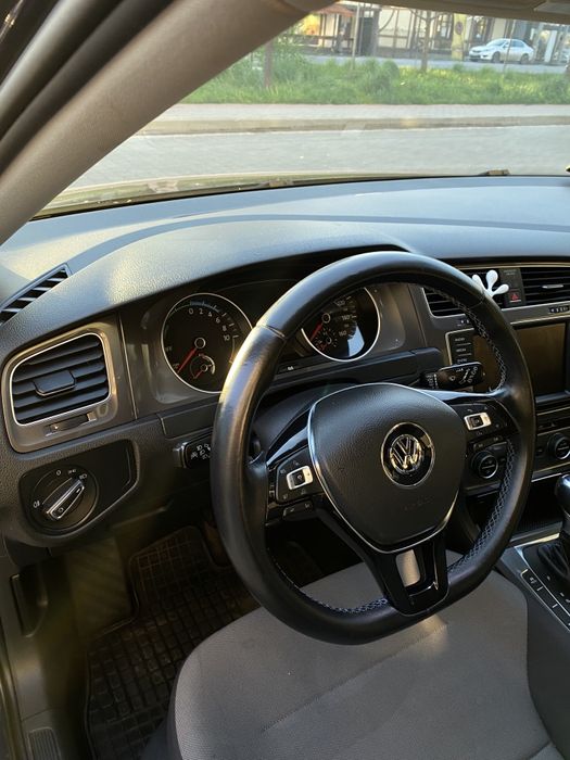 Volkswagen e-Golf 2014
