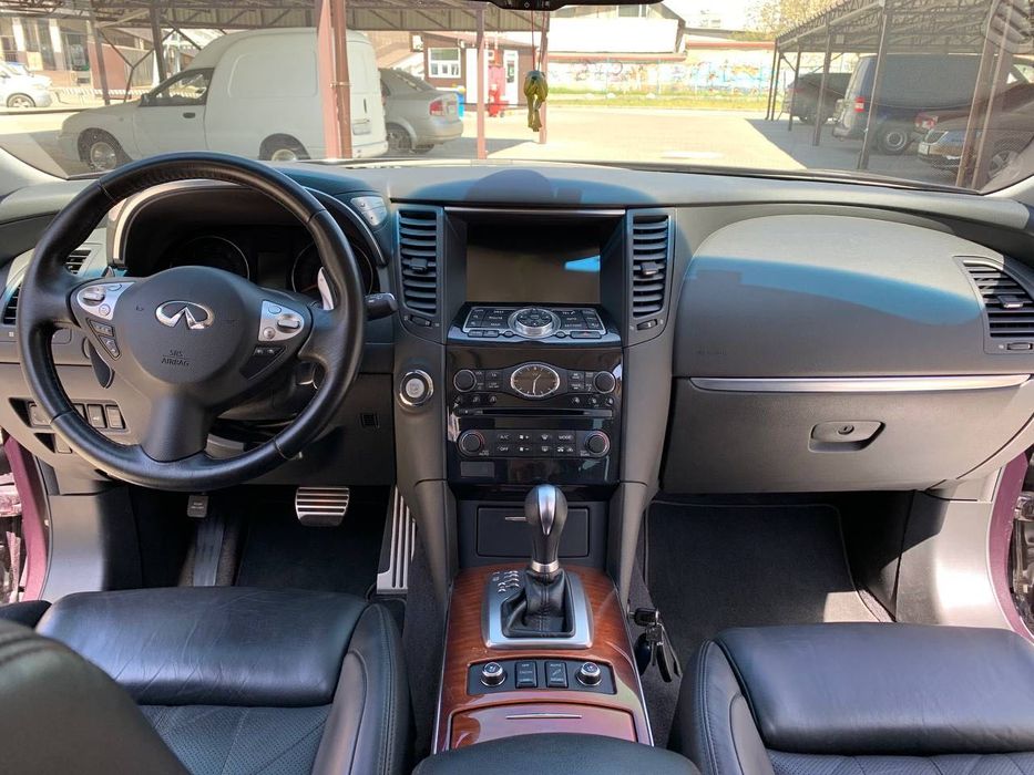 Infiniti FX 37S продам