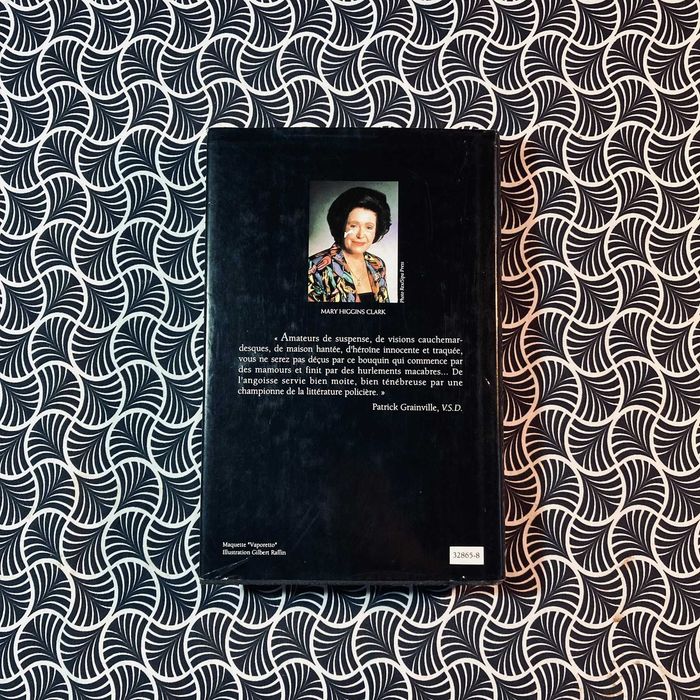 Un Cri dans La Nuit - Mary Higgins Clark