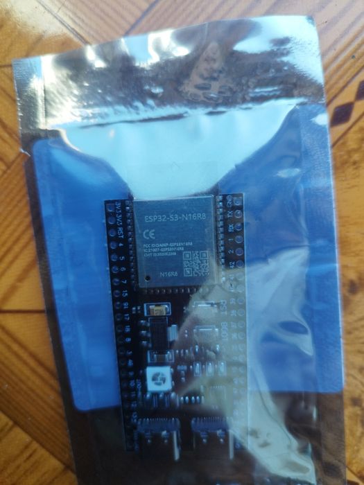 Мікроконтроллер ESP32-S3 N16R8 - 230 грн, новий