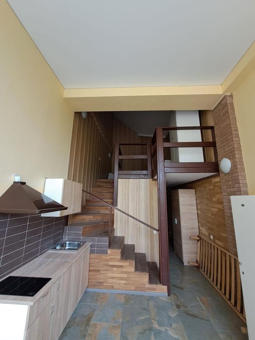 Продам комерційне приміщення 1000 м2 в с. Северинівка.