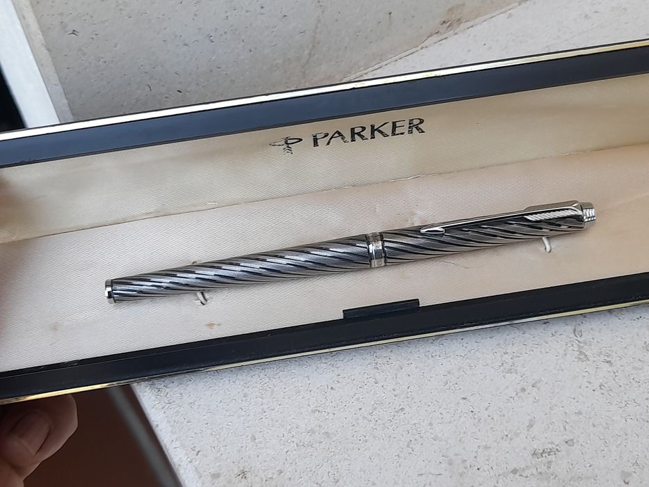 Caneta tinteiro Parker 180 Torceide prateada rara