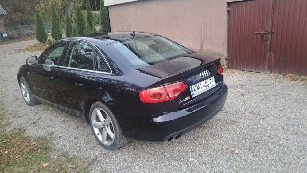 Audi A 4 B 8 limousine S Line