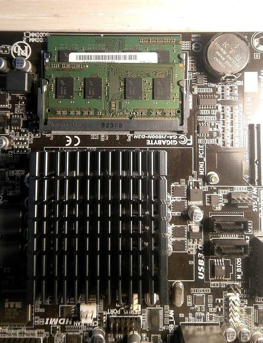 Комплект (мать проц озу) INTEL Сeleron-J1800 (2 x 2.58 GHz)  4 GB ОЗУ