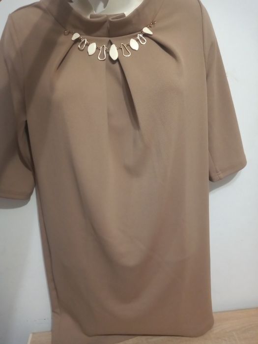 Плаття бежеве нове,червона сукня,леопардове плаття міді