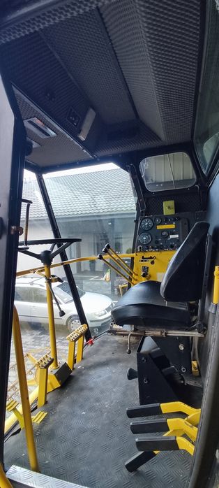 Kombajn NEW HOLLAND 8040 nie 8050 8060 bizon MF Claas