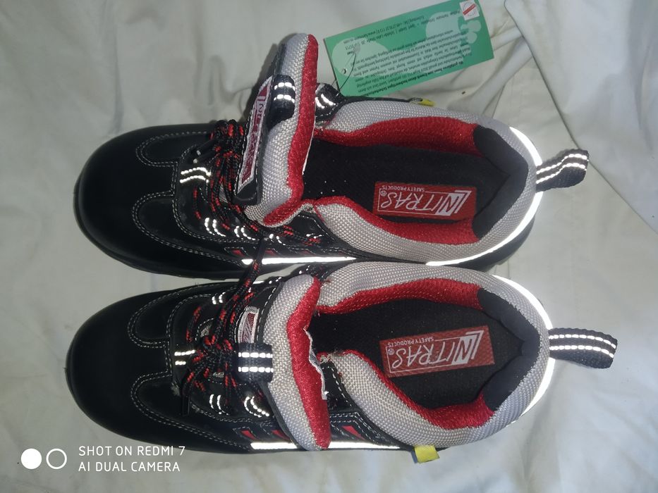 Ботинки кроссовки строительные светоотражающие Nitras 41 р.новы