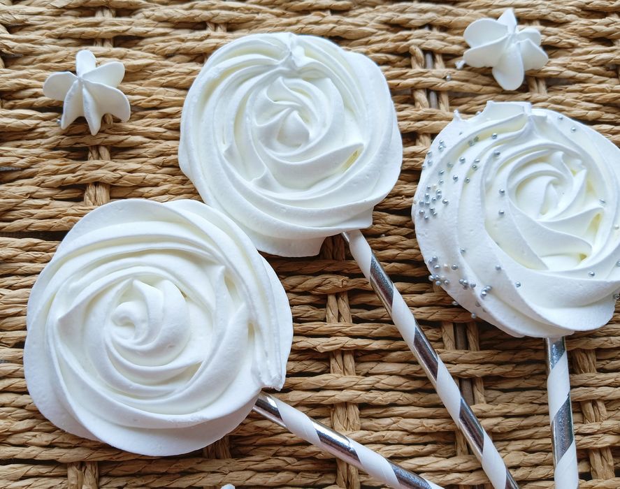 Lizaki bezowe komunia podziękowania urodziny  urodziny a