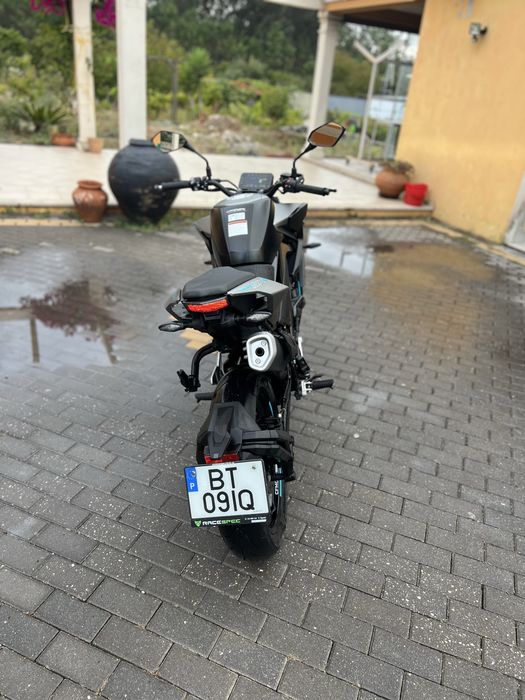 Cf moto 125 nk .