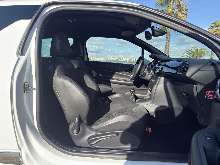 Citroën Ds3 1.2 ano 2014 Com 120,000km possibilidade de retoma ou troca