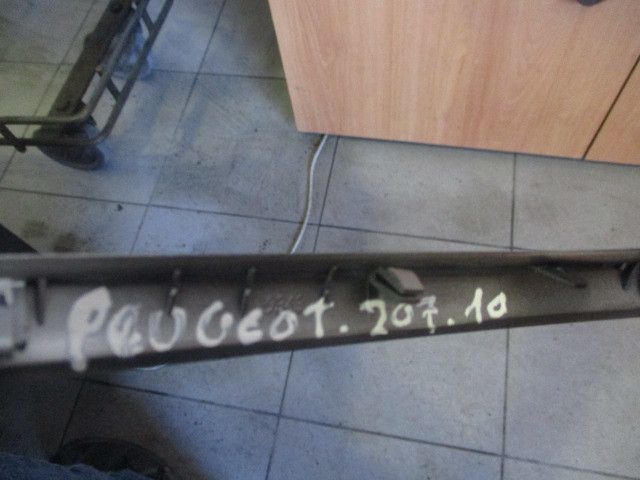 Moldura da consola central / rádio / aro PEUGEOT 207 Van