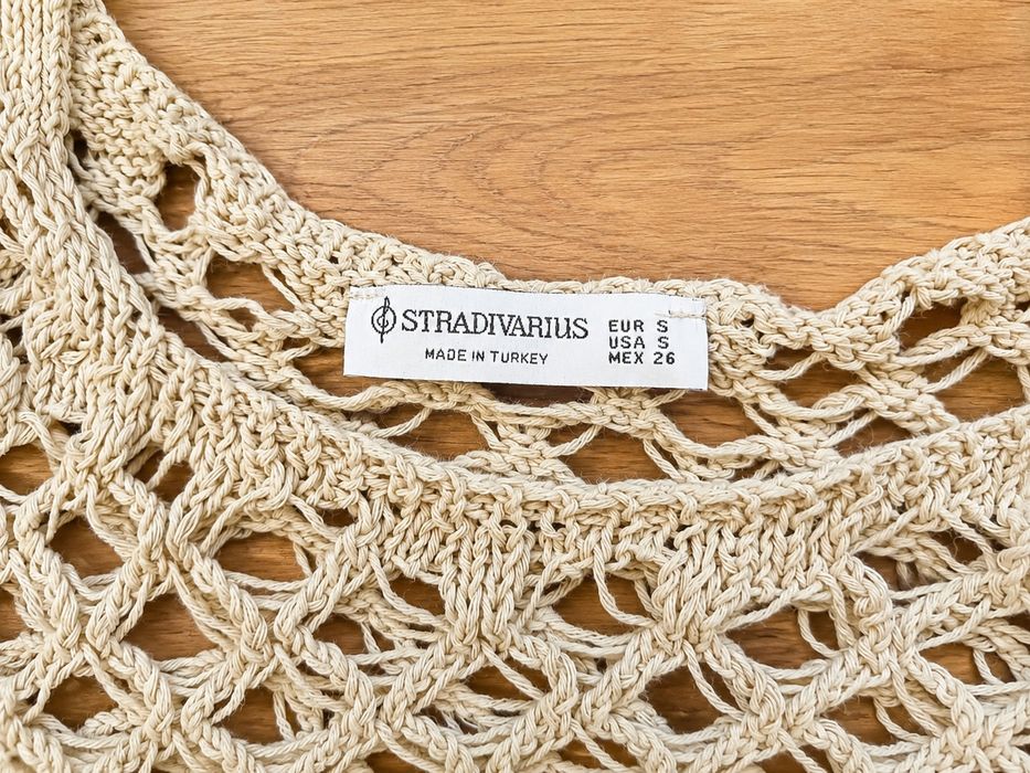 Ажурний топ Stradivarius