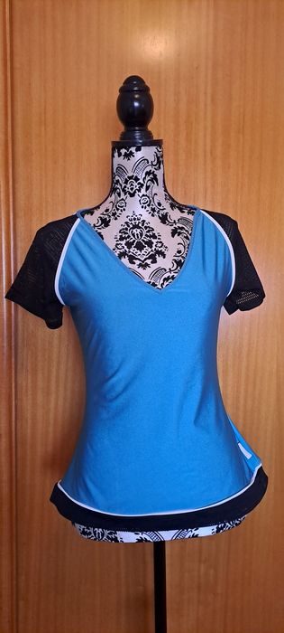Conjunto calças e camisola fitness