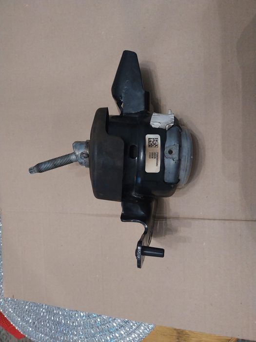 Poduszka silnika pod silnik jeep wrangler jl 2023r