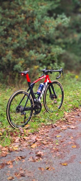 Trek Madone z przystawka czasowa 54 ceramic speed ultegra di2 Evanlite