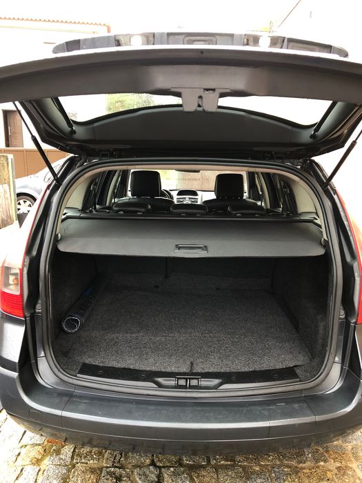 Mégane II Carrinha 1.5 dCi 106cv – 2007 – Diesel – 6 Marchas