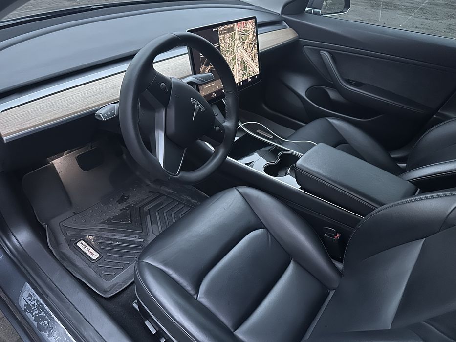 Аренда авто Tesla model 3 Long Range