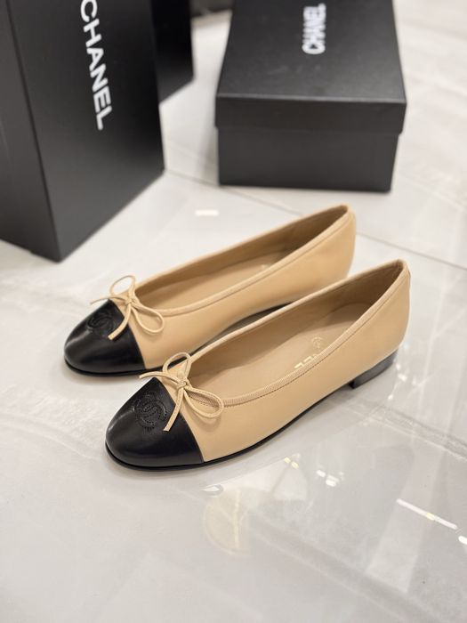 Baleriny Chanel beige leather