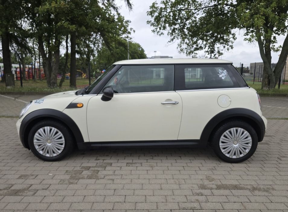 Mini Cooper 1.4 benzyna