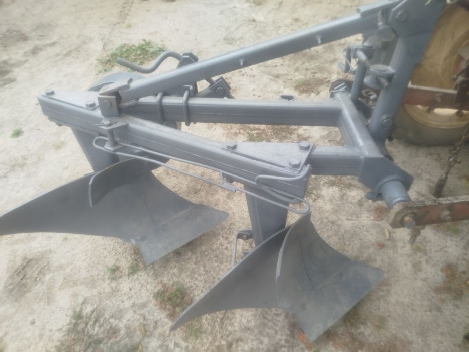 Продам плуг Бомет 2.30