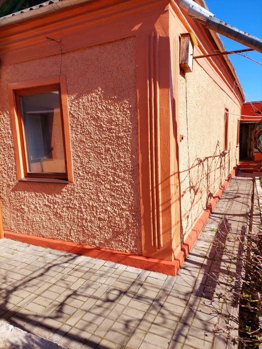 Продається будинок в хорошому стані