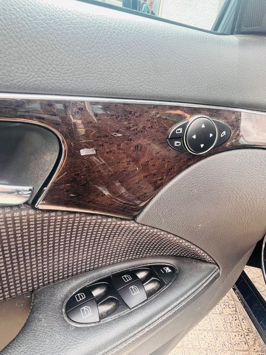 Mercedes-Benz E 220 — fotografia 7