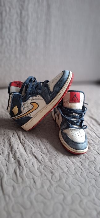 Nike Air Jordan 1 Mid SE