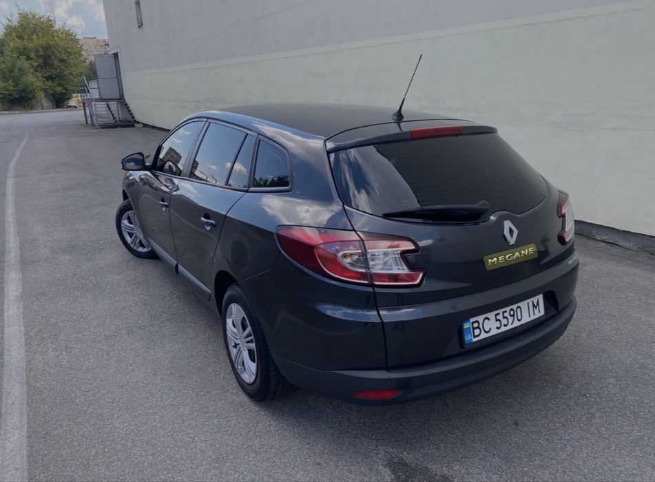 Прокат оренда авто Рено Меган Renault Megane