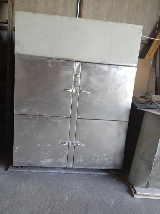 Продається холодильник