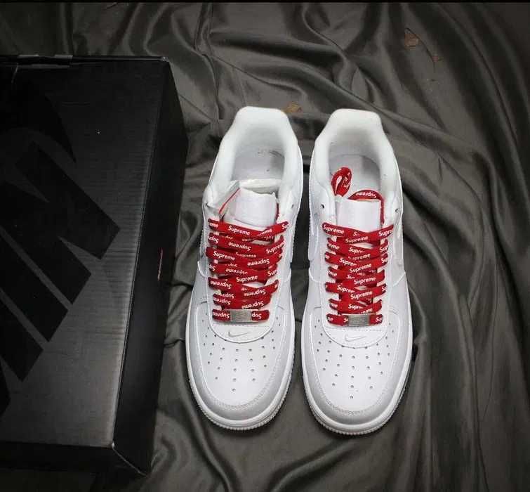Nike_Air_Force_1_Low_Supreme_White R.45