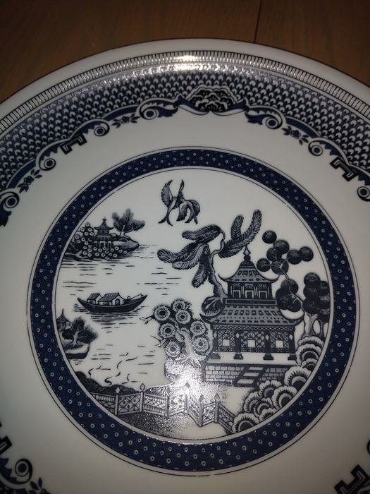 Prato de bolo Vista Alegre com desenhos azuis