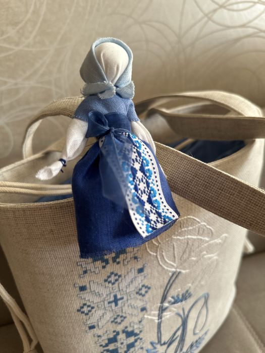 Сумка з вишивкою