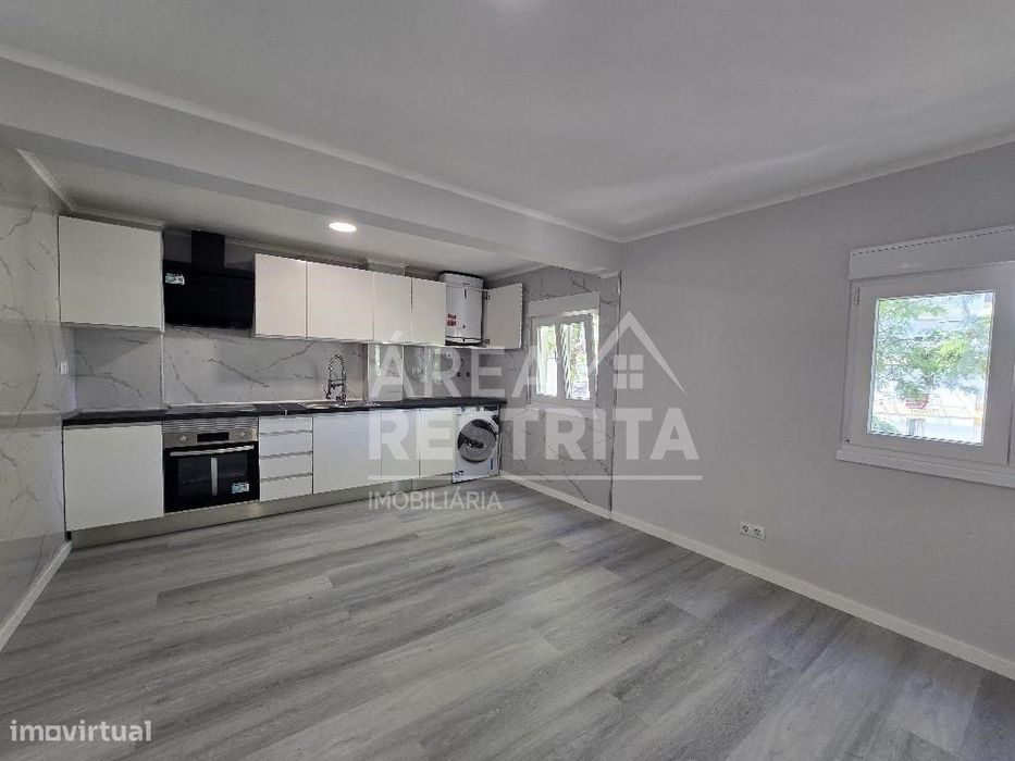 Apartamento T3, Totalmente Remodelado no Laranjeiro - Almada — Laranjeiro E Feijó, Setúbal