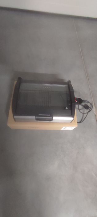 Sprzedam grilla elektrycznego
