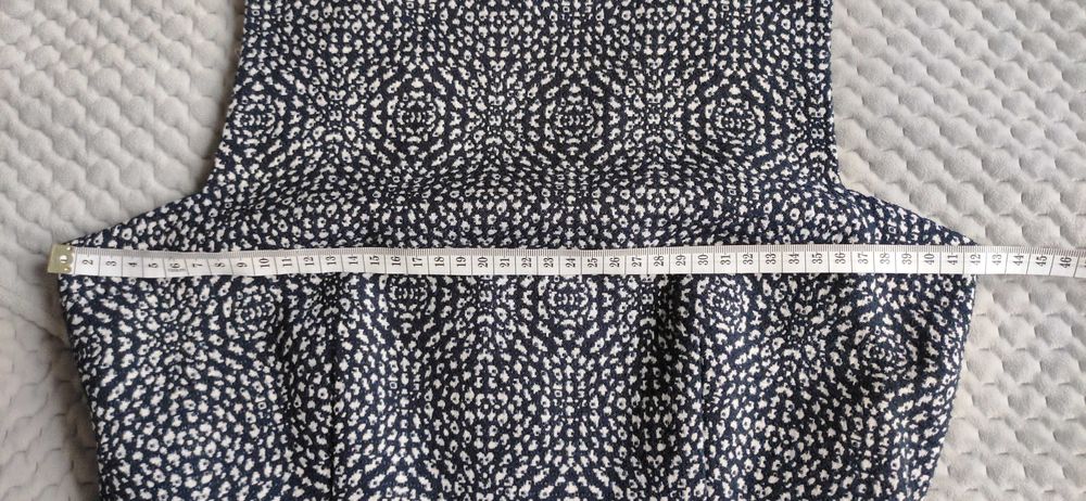 H&M śliczna koktajlowa/dzienna sukienka 38 M
