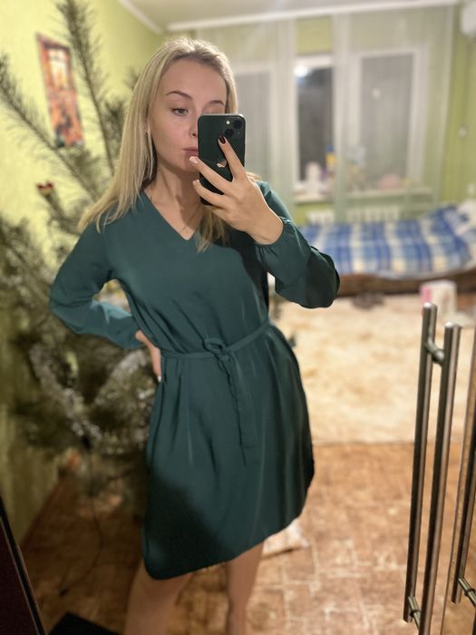 Сукня зелена жіноча