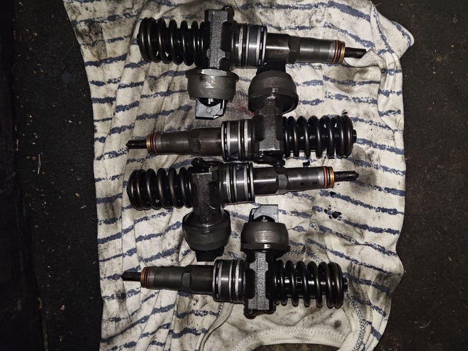 Фoрсунки 1.9 tdi 038130073 AG