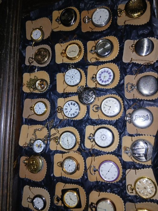 Colecao 50 Relogio Bolso   400 €