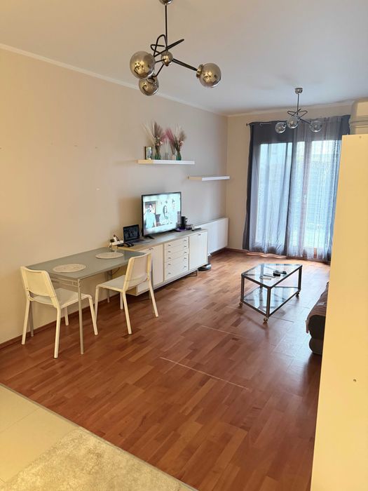 Wynajmę mieszkanie 50 m.kw. 2-pokojowe w Miasteczku Wilanów z ogródkiem