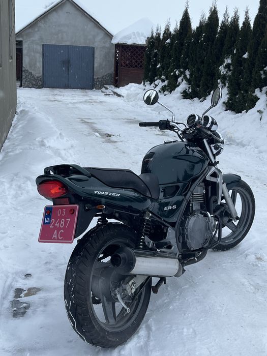Майже Новий KAWASAKI ER-5 Twister