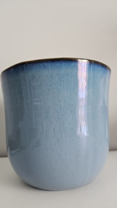 Ceramiczna niebieska doniczka osłonka