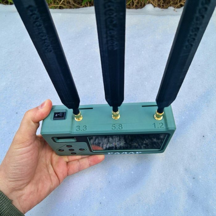 Детектор дронів FPV Радар 1.2/2.4/3.3/4.9/5.8 ГГц  Дзига Чуйка Хувер